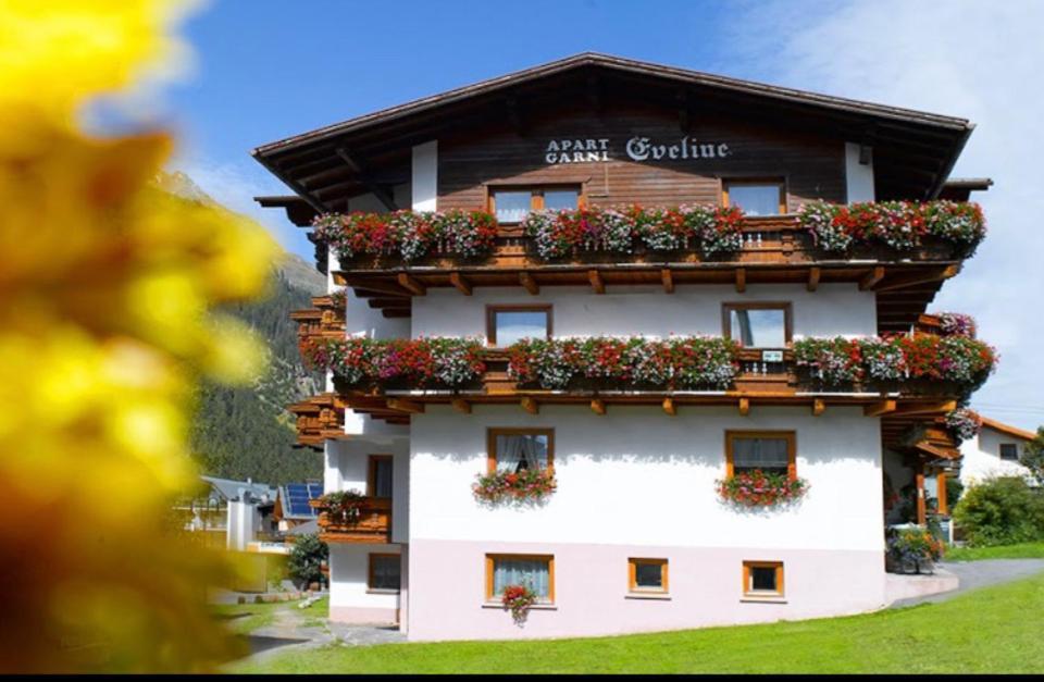 Apart Garni Eveline Ischgl Buitenkant foto